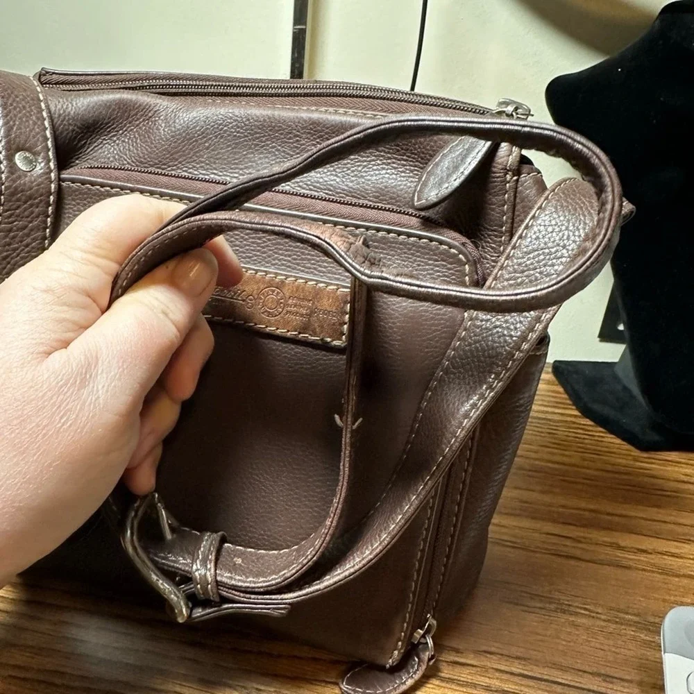 Fossil‎ Shoulder Bag in Brown Leather with Silver Hardware